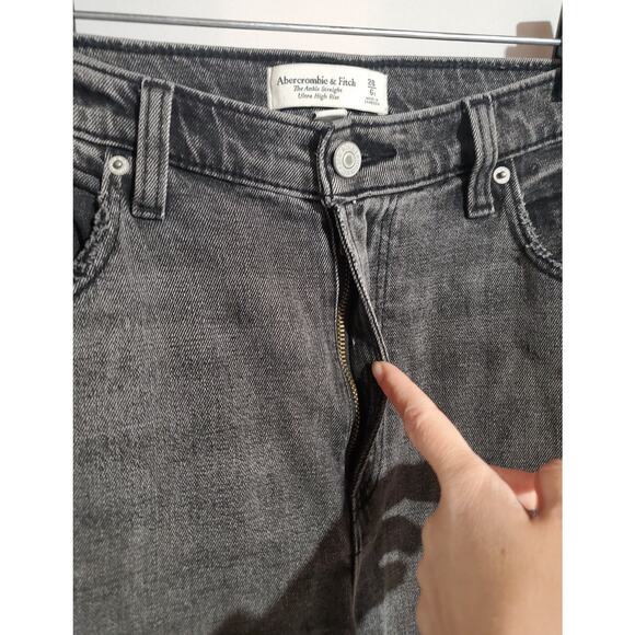 Abercrombie & Fitch Ankle Straight Ultra High Rise Jeans Womens Size 28 6S Gray - Picture 9 of 12